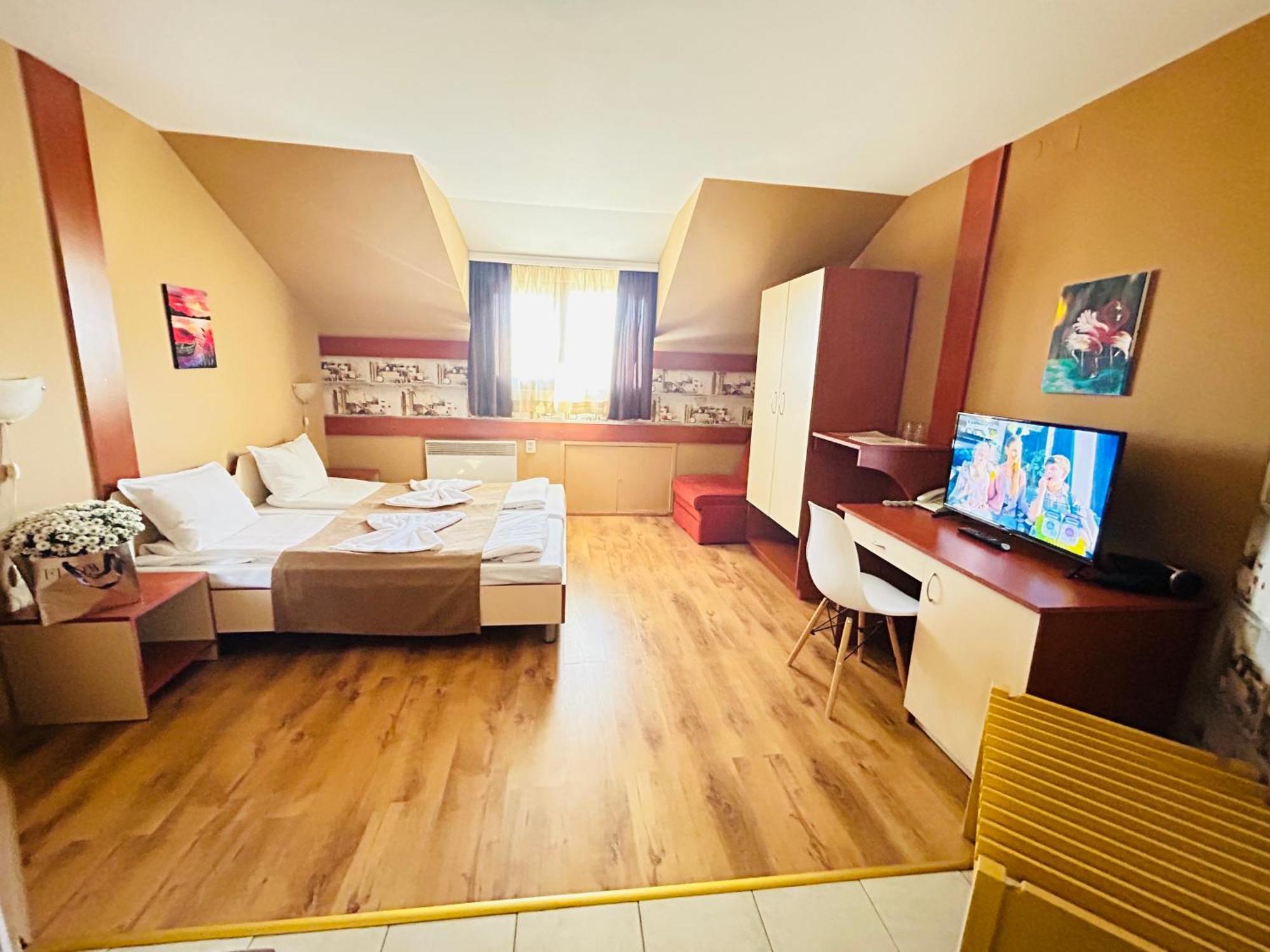Grami Hotel 3*